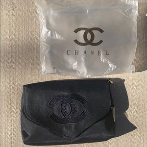 Makeup Chanel Bag
